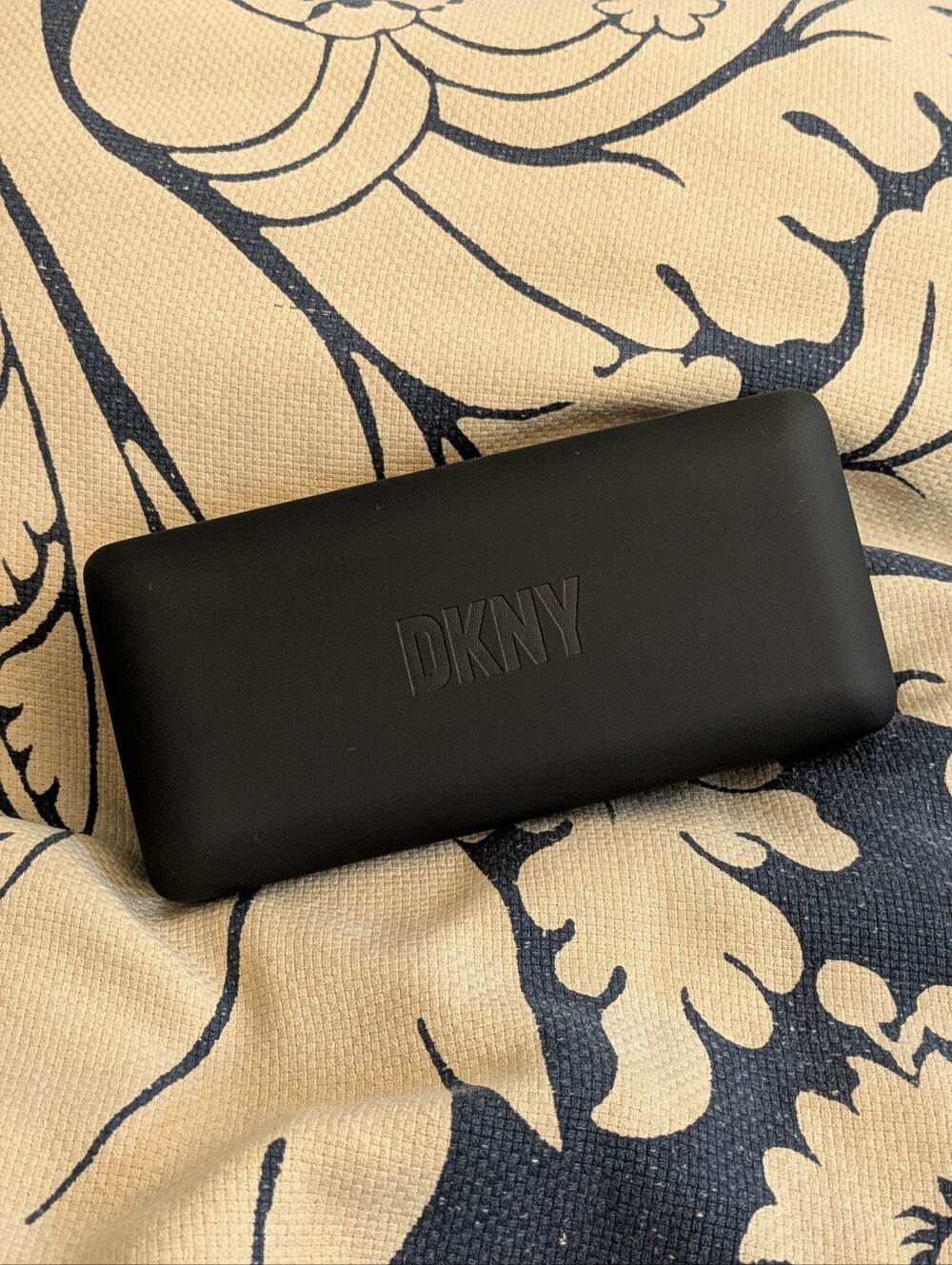🆕 DKNY Donna Karan Sunglasses Eyeglasses Black Case